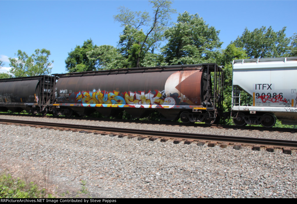 OFOX 385202 ex Canadian Pacific covered hopper